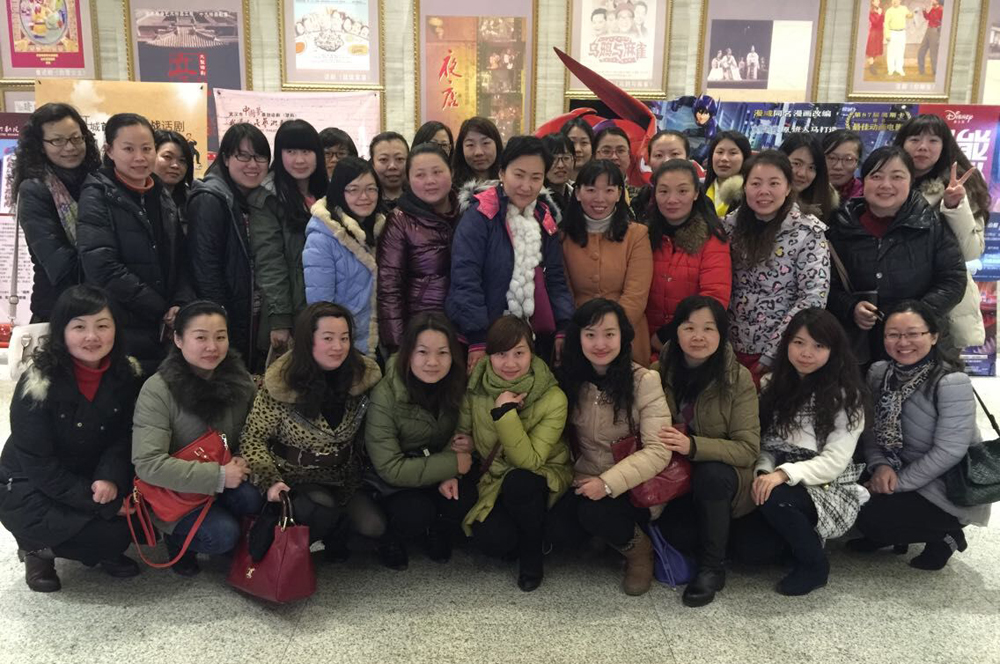 情牽女人心 暖意送祝?！睎|信醫(yī)藥三八國(guó)際婦女節(jié)活動(dòng)